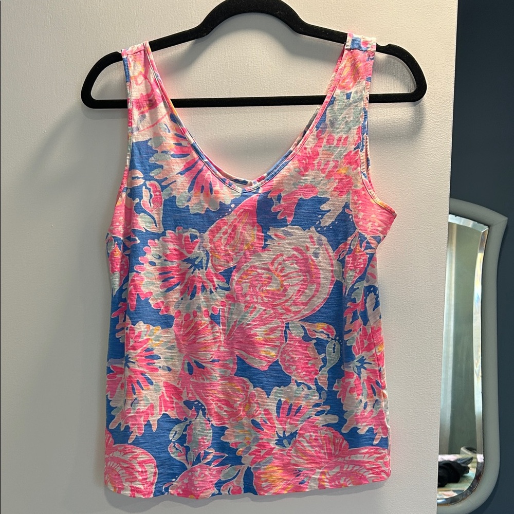Lilly Pulitzer V Neck tank